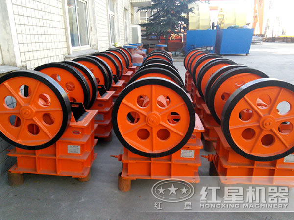 顎式破碎機 顎式破碎機