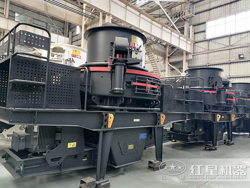 TK8618型制砂機(jī)生產(chǎn)能力為120-250t/h，電機(jī)功率為4p 2×90KW