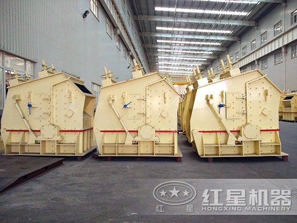 1315反擊式破碎機(jī)側(cè)面展示圖 1315反擊式破碎機(jī)側(cè)面展示圖