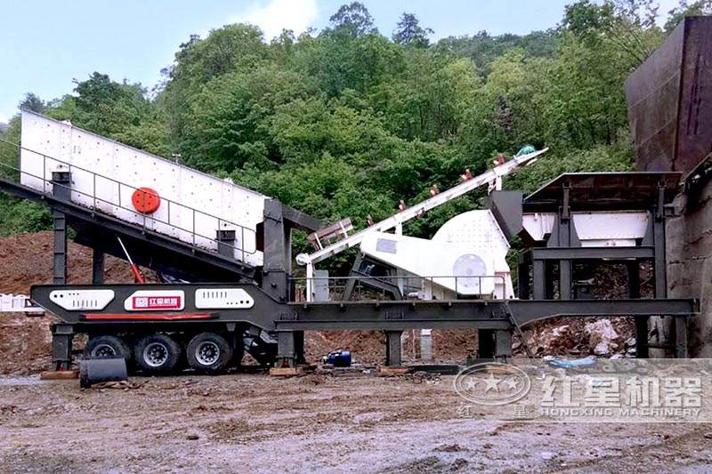 后八輪移動石子機工作現(xiàn)場圖 后八輪移動石子機工作現(xiàn)場圖