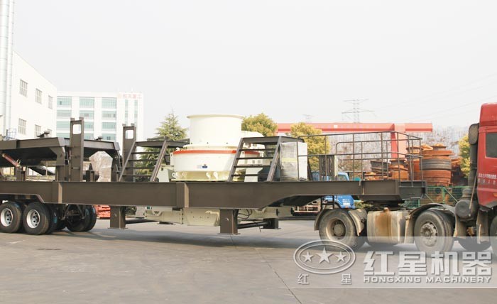 輪胎裝置下的大型車載式制砂機(jī) 輪胎裝置下的大型車載式制砂機(jī)