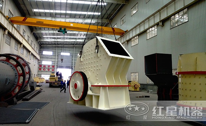 礦山錘式破碎機(jī)發(fā)貨 礦山錘式破碎機(jī)發(fā)貨