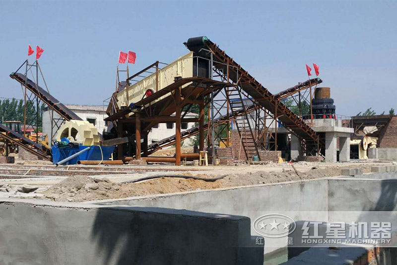 鵝卵石制砂、洗砂現(xiàn)場(chǎng)