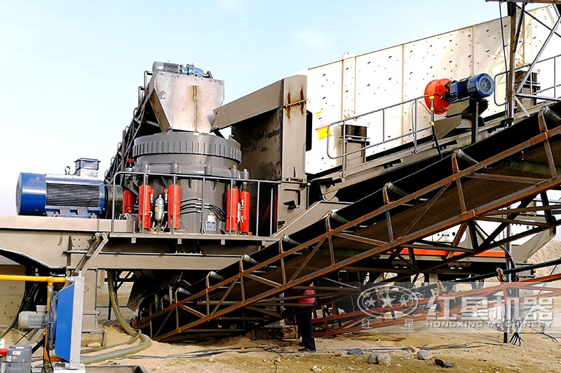 移動式鵝卵石圓錐制砂機(jī)現(xiàn)場