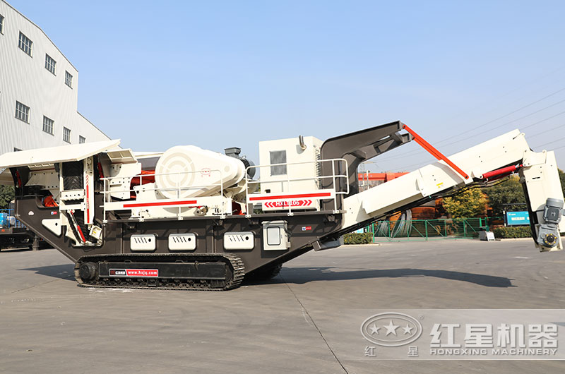 紅星廠家履帶式碎石機(jī)實拍