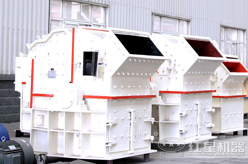 細(xì)碎打沙機(jī)，采用立體錘頭，便于更換