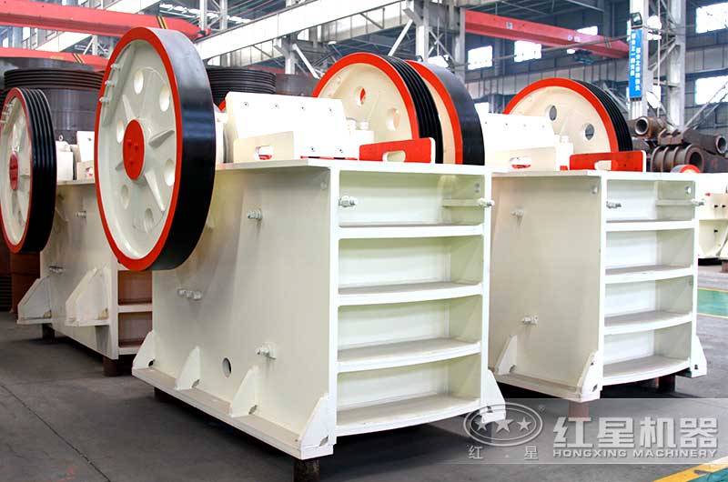 PE鄂式破石機，設計簡單，運行穩(wěn)定