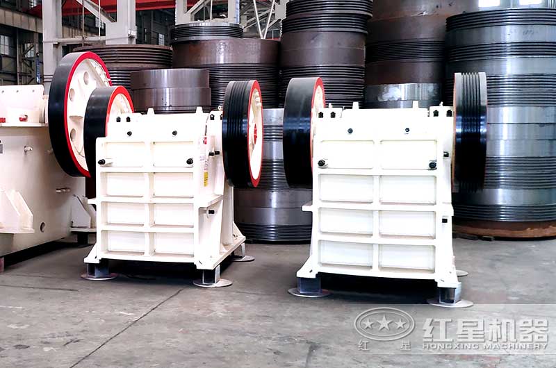 PEX細鄂式破石機，出料粒度整齊度高