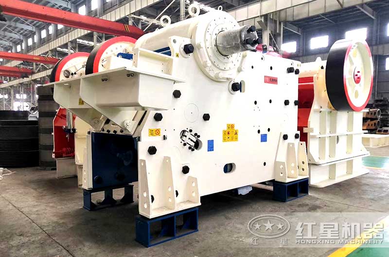 CJ歐版鄂式破石機，整體鋼架底座占用空間小