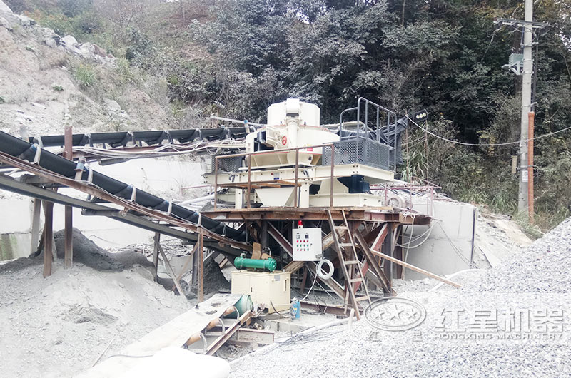 制砂生產(chǎn)線現(xiàn)場(chǎng) 制砂生產(chǎn)線現(xiàn)場(chǎng)