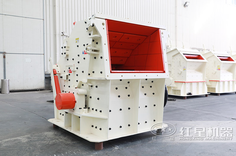 反擊式破碎機(jī)沖擊力大，石粉少