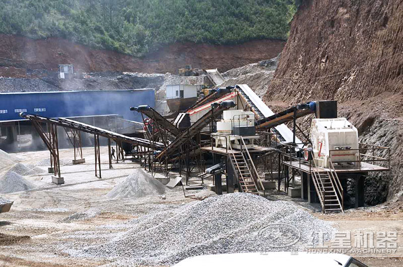 打石頭、破石子作業(yè)現(xiàn)場(chǎng)